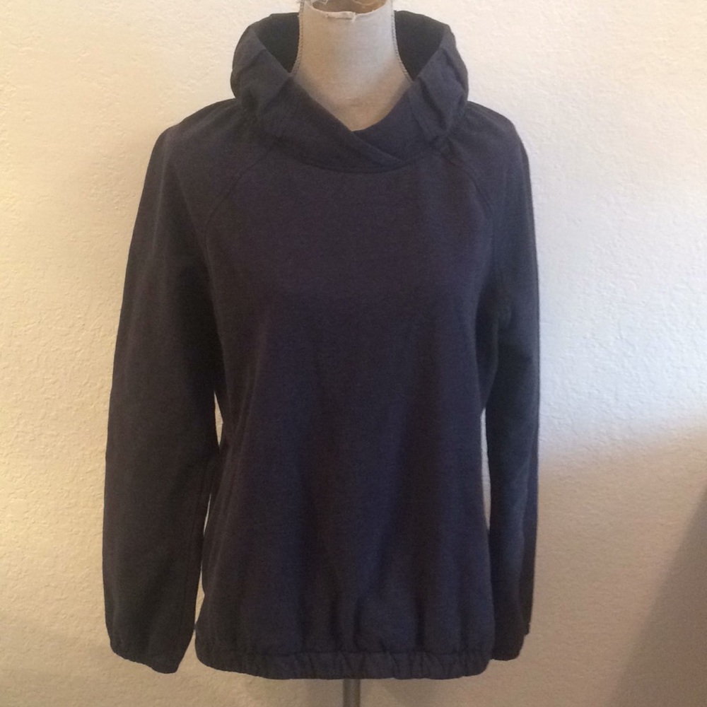 Lululemon blue sweatshirt size 12